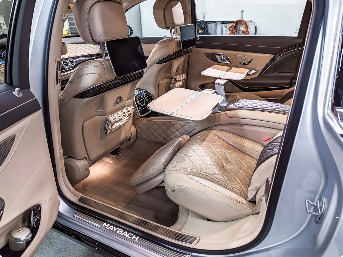 Mercedes Maybach second